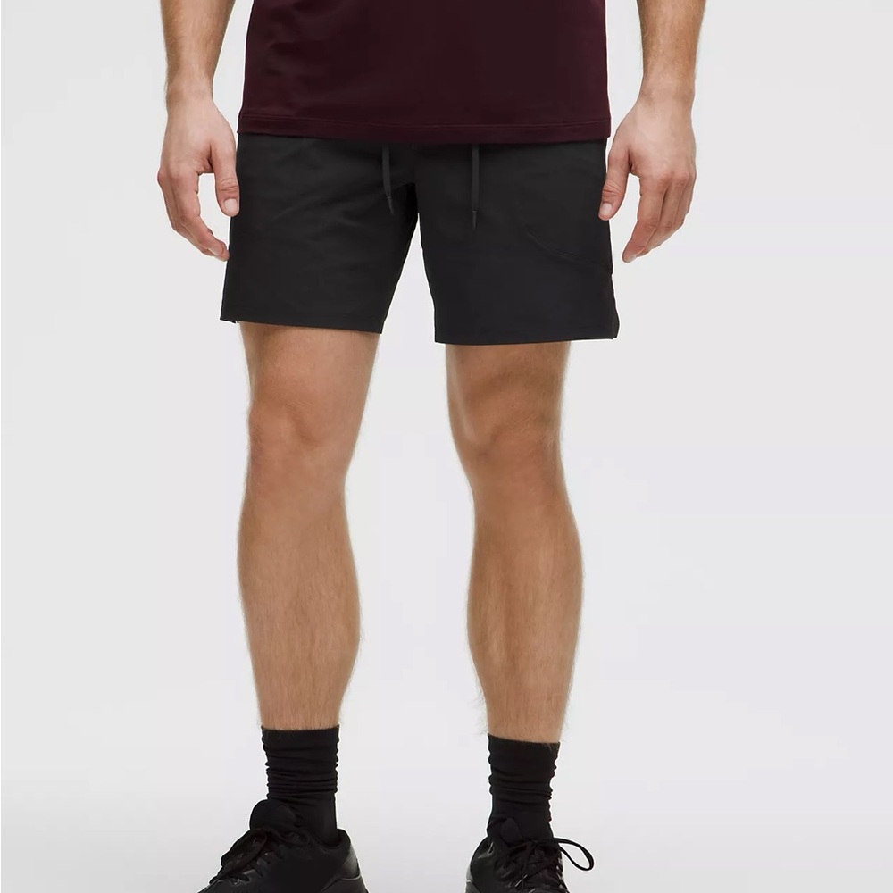 Men’s Lululemon Licensed to Train Linerless Shorts 7”